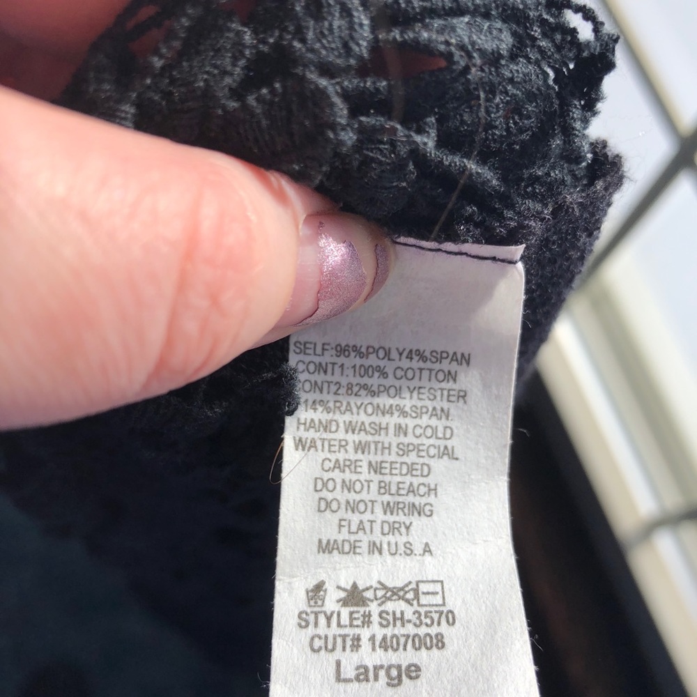 Vintage Havana Boutique Top! - Picture 7 of 7